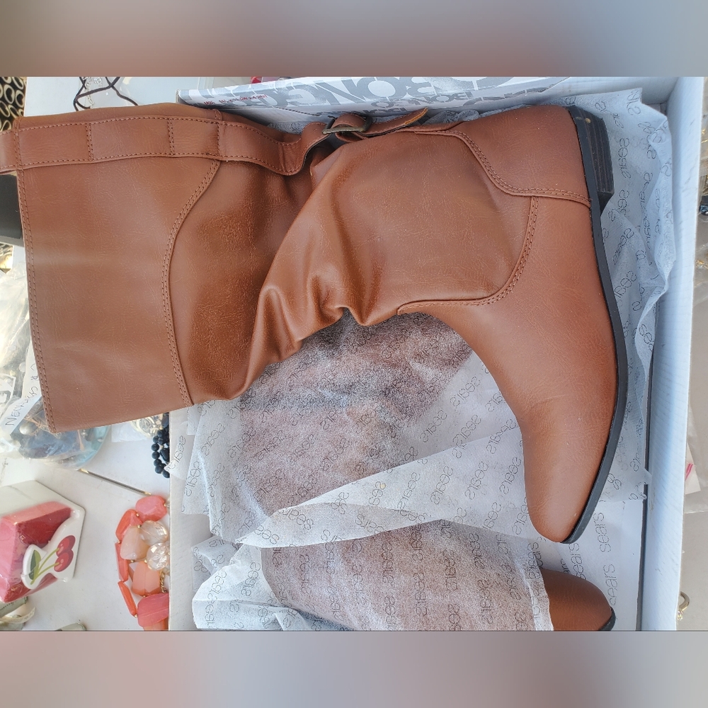 Bongo boots